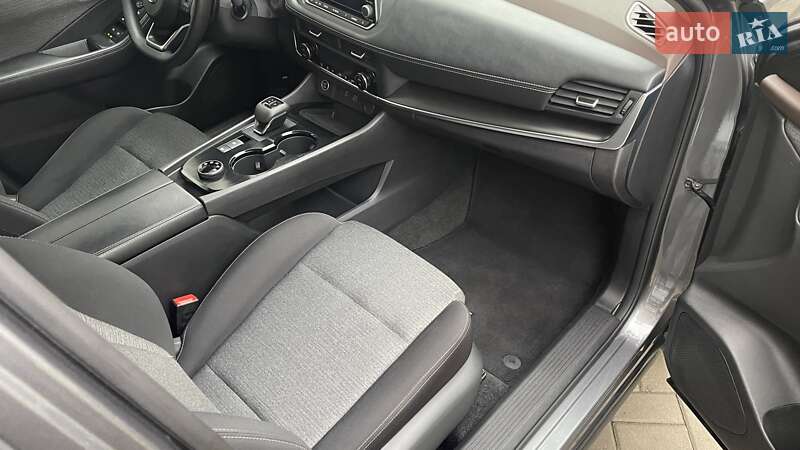 Внедорожник / Кроссовер Nissan Rogue 2023 в Днепре