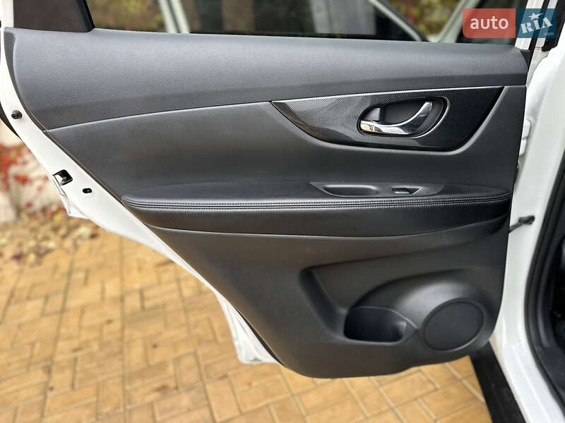 Внедорожник / Кроссовер Nissan Rogue 2016 в Одессе фото 47 Внедорожник / Кроссовер Nissan Rogue 2016 в Одессе