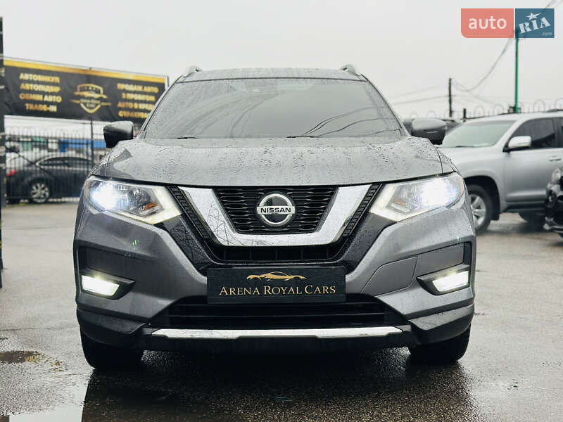 Внедорожник / Кроссовер Nissan Rogue 2018 в Харькове
