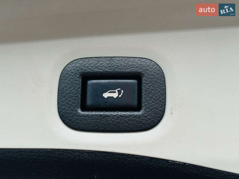 Внедорожник / Кроссовер Nissan Rogue 2018 в Харькове