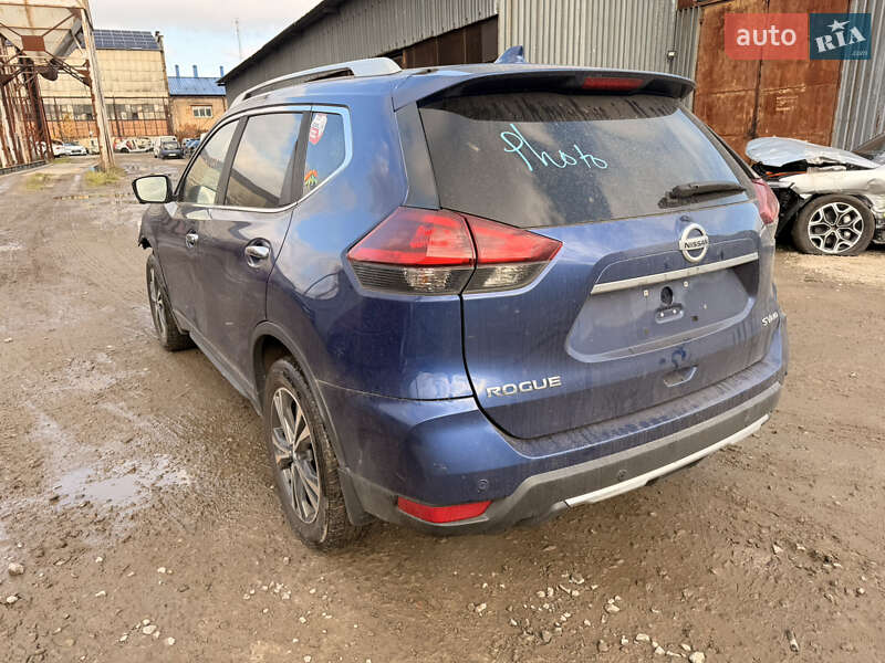 Внедорожник / Кроссовер Nissan Rogue 2019 в Ровно