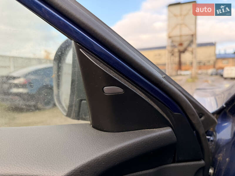 Внедорожник / Кроссовер Nissan Rogue 2019 в Ровно