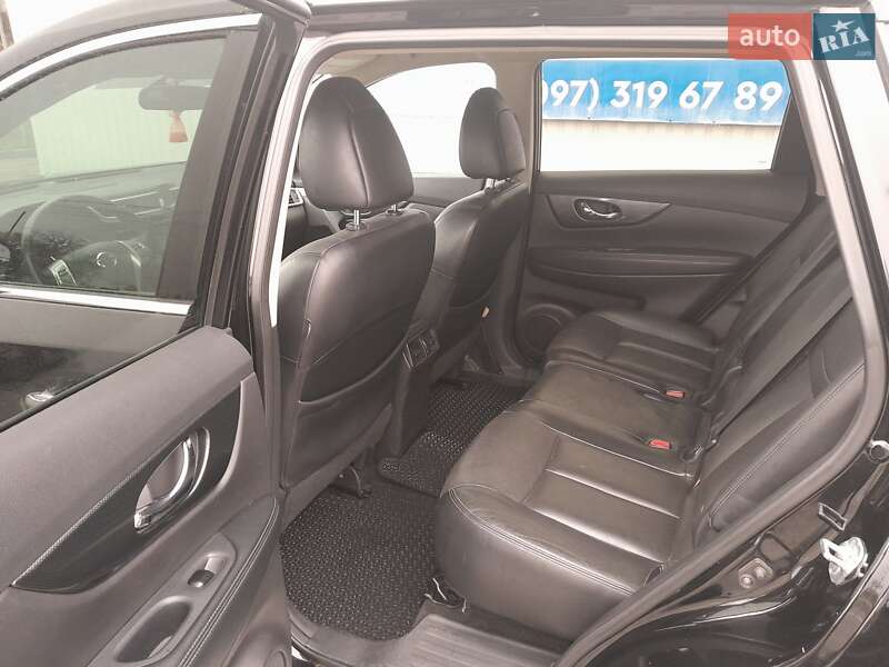 Позашляховик / Кросовер Nissan Rogue 2014 в Кременчуці