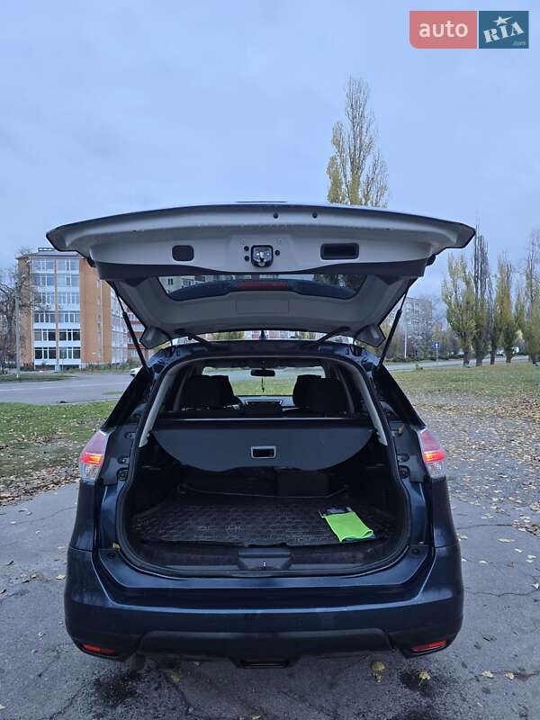 Внедорожник / Кроссовер Nissan Rogue 2015 в Кременчуге