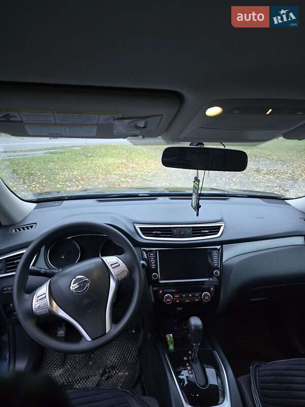 Внедорожник / Кроссовер Nissan Rogue 2015 в Кременчуге