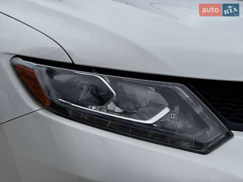 Внедорожник / Кроссовер Nissan Rogue 2015 в Ахтырке