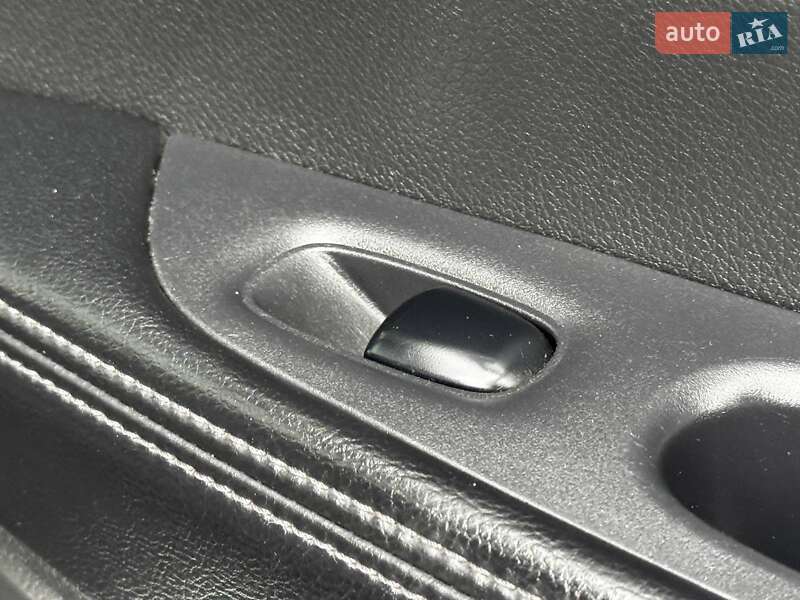 Внедорожник / Кроссовер Nissan Rogue 2015 в Ахтырке