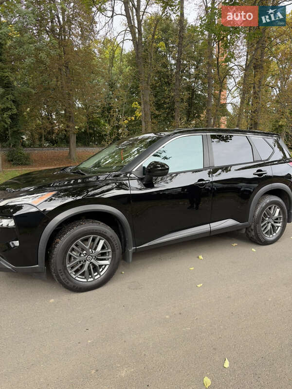 Внедорожник / Кроссовер Nissan Rogue 2021 в Львове