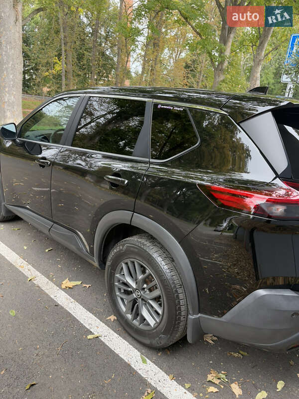 Внедорожник / Кроссовер Nissan Rogue 2021 в Львове