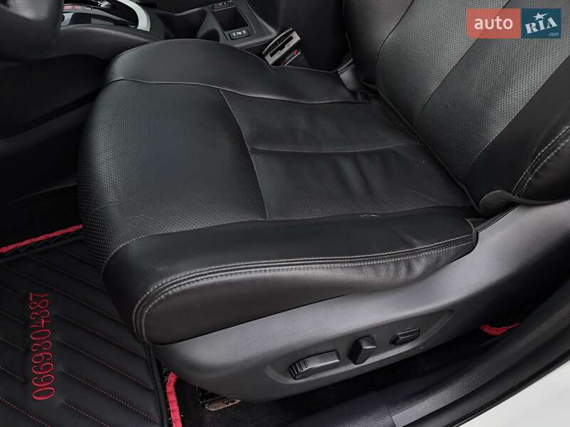 Внедорожник / Кроссовер Nissan Rogue 2016 в Харькове фото 14 Внедорожник / Кроссовер Nissan Rogue 2016 в Харькове