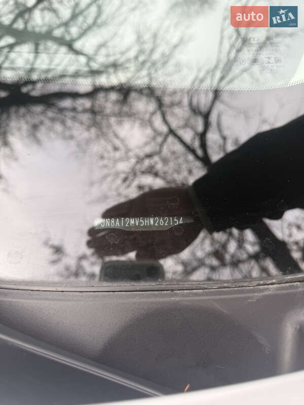 Внедорожник / Кроссовер Nissan Rogue 2016 в Киеве