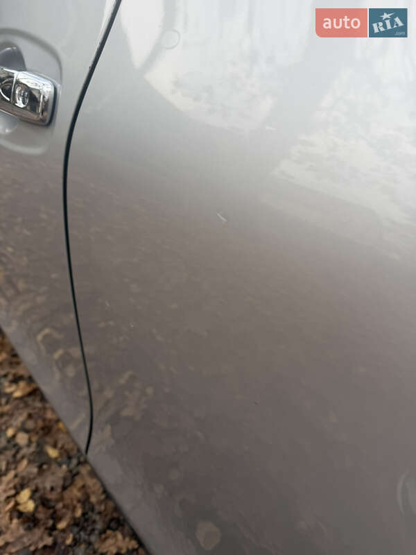 Внедорожник / Кроссовер Nissan Rogue 2016 в Киеве