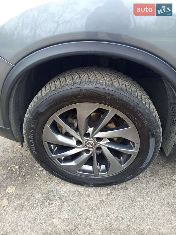 Внедорожник / Кроссовер Nissan Rogue 2016 в Киеве