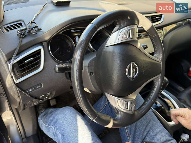 Внедорожник / Кроссовер Nissan Rogue 2016 в Киеве