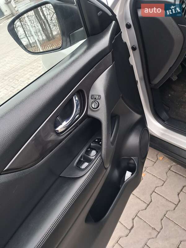 Внедорожник / Кроссовер Nissan Rogue 2018 в Виннице фото 10 Внедорожник / Кроссовер Nissan Rogue 2018 в Виннице