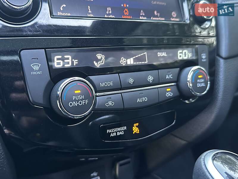 Внедорожник / Кроссовер Nissan Rogue 2019 в Дрогобыче