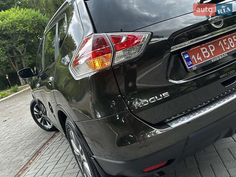 Внедорожник / Кроссовер Nissan Rogue 2015 в Дрогобыче