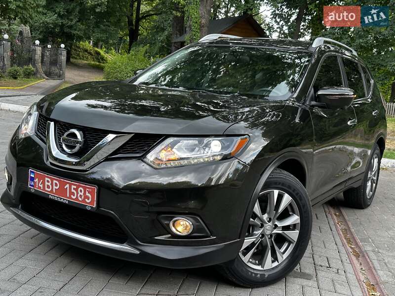 Внедорожник / Кроссовер Nissan Rogue 2015 в Дрогобыче