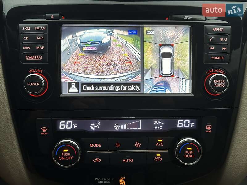 Внедорожник / Кроссовер Nissan Rogue 2015 в Дрогобыче