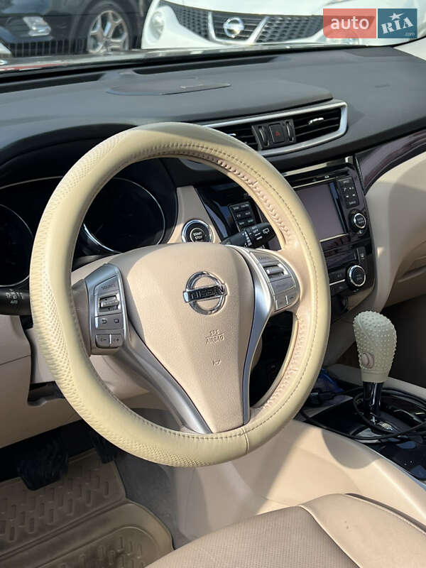 Позашляховик / Кросовер Nissan Rogue 2014 в Одесі