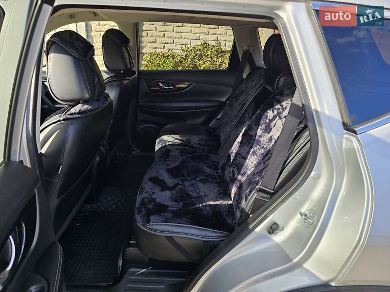 Внедорожник / Кроссовер Nissan Rogue 2017 в Кривом Роге фото 6 Внедорожник / Кроссовер Nissan Rogue 2017 в Кривом Роге