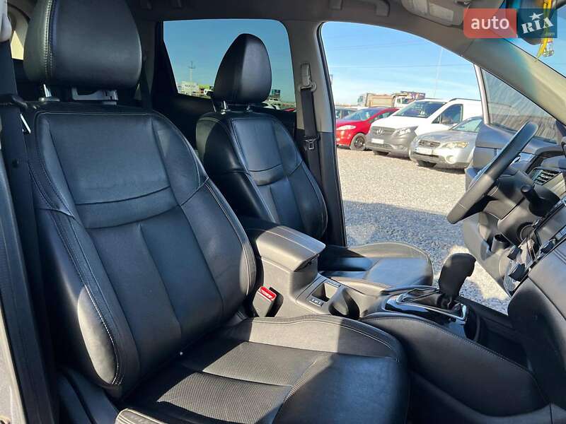 Внедорожник / Кроссовер Nissan Rogue 2016 в Львове фото 42 Внедорожник / Кроссовер Nissan Rogue 2016 в Львове