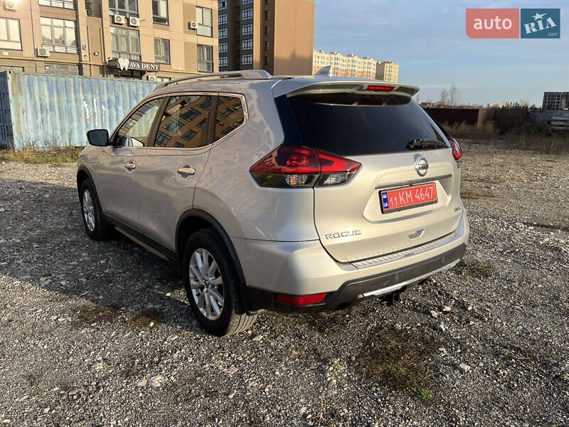 Внедорожник / Кроссовер Nissan Rogue 2018 в Киеве