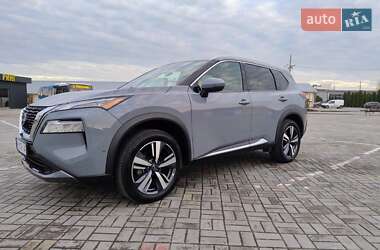 Внедорожник / Кроссовер Nissan Rogue 2023 в Житомире