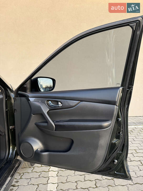 Внедорожник / Кроссовер Nissan Rogue 2017 в Дрогобыче фото 50 Внедорожник / Кроссовер Nissan Rogue 2017 в Дрогобыче