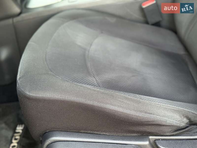 Внедорожник / Кроссовер Nissan Rogue 2015 в Сарнах фото 33 Внедорожник / Кроссовер Nissan Rogue 2015 в Сарнах