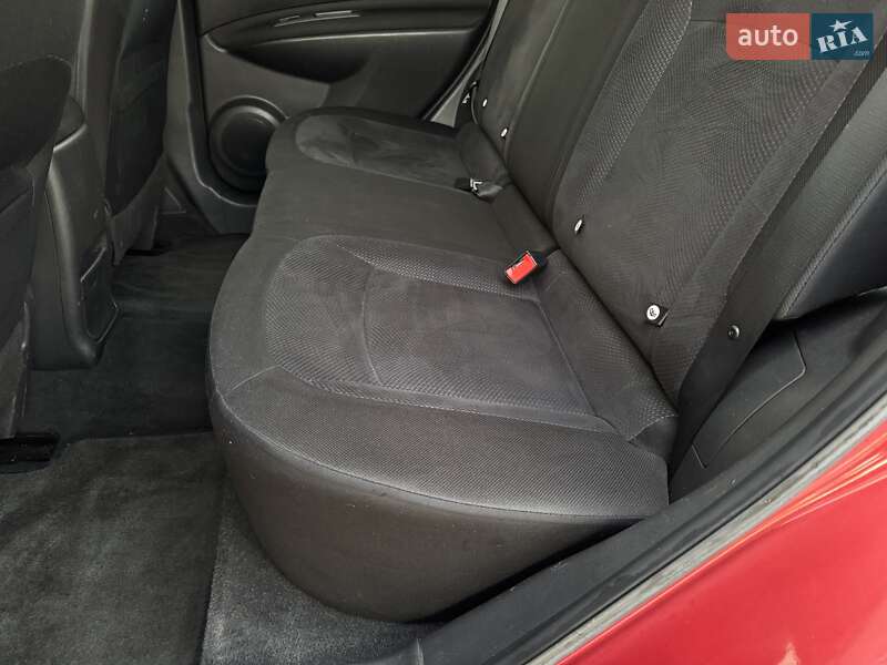 Внедорожник / Кроссовер Nissan Rogue 2015 в Сарнах фото 38 Внедорожник / Кроссовер Nissan Rogue 2015 в Сарнах