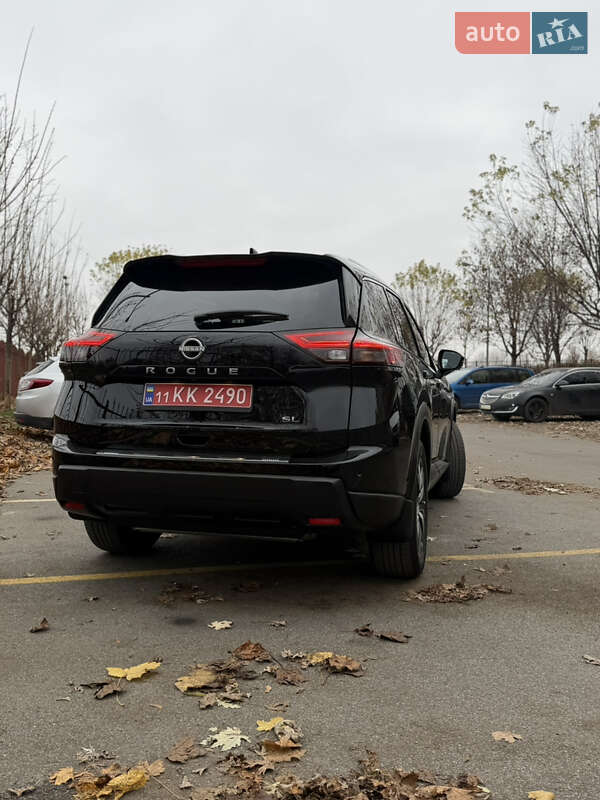 Внедорожник / Кроссовер Nissan Rogue 2024 в Киеве