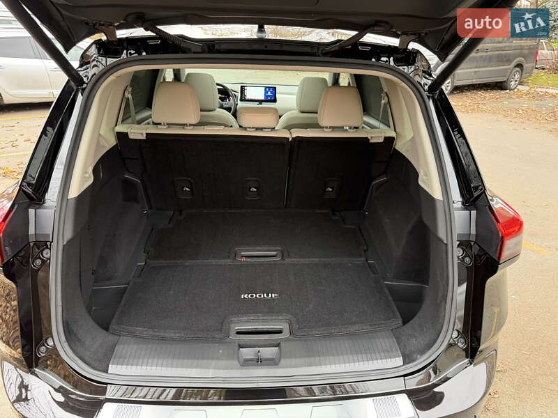 Внедорожник / Кроссовер Nissan Rogue 2024 в Киеве