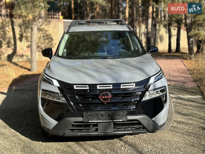 Позашляховик / Кросовер Nissan Rogue 2024 в Києві