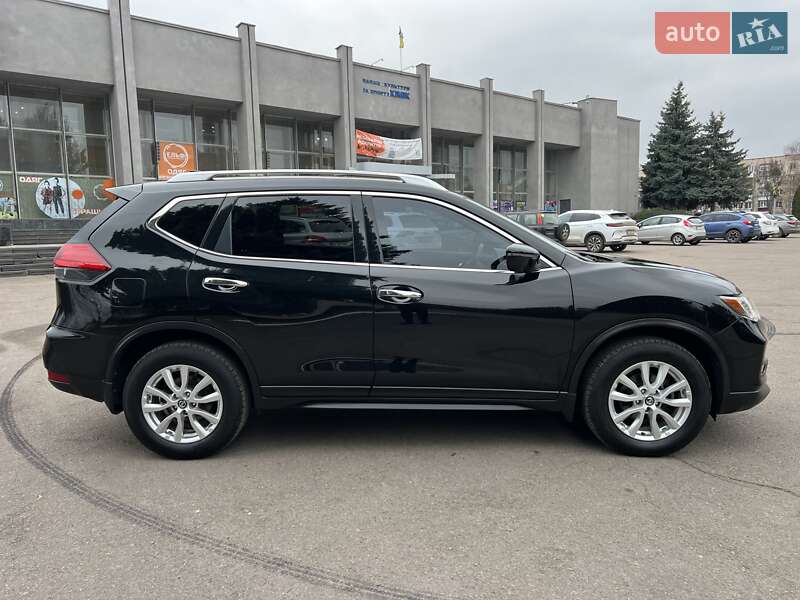 Внедорожник / Кроссовер Nissan Rogue 2017 в Ровно фото 5 Внедорожник / Кроссовер Nissan Rogue 2017 в Ровно