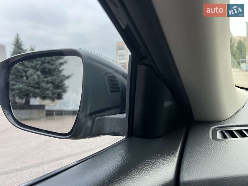 Внедорожник / Кроссовер Nissan Rogue 2017 в Ровно фото 35 Внедорожник / Кроссовер Nissan Rogue 2017 в Ровно