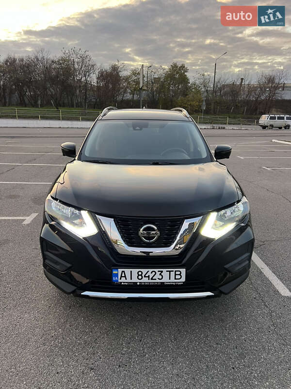 Позашляховик / Кросовер Nissan Rogue 2019 в Києві