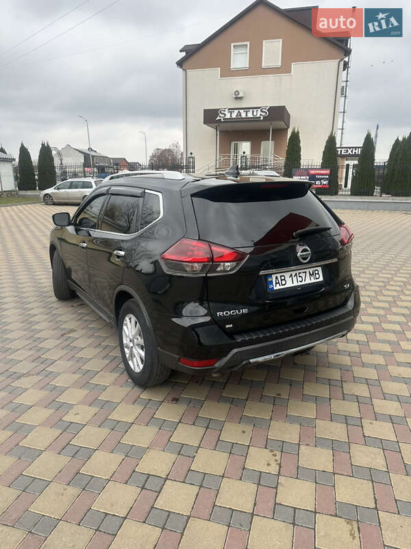 Внедорожник / Кроссовер Nissan Rogue 2020 в Гайсине