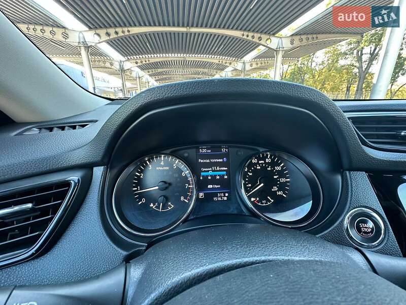 Позашляховик / Кросовер Nissan Rogue 2017 в Миколаєві