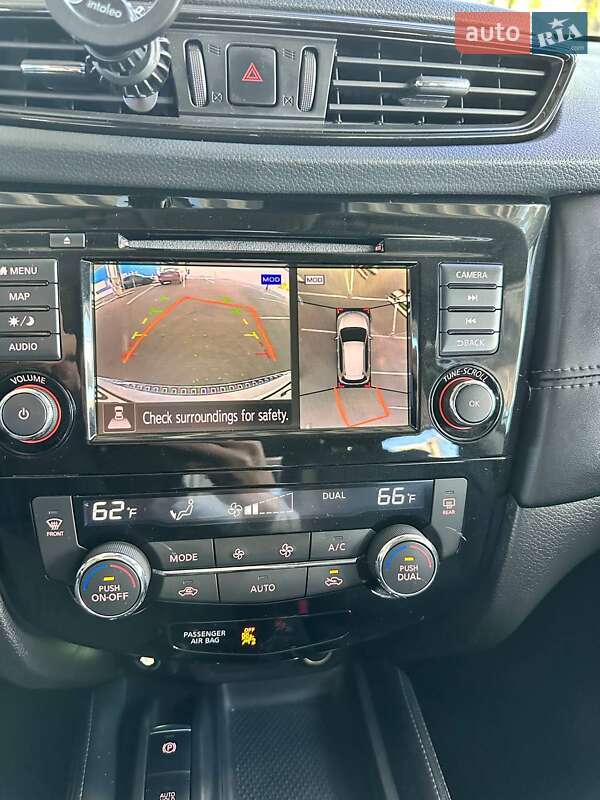 Позашляховик / Кросовер Nissan Rogue 2017 в Миколаєві