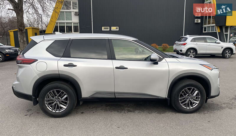 Внедорожник / Кроссовер Nissan Rogue 2024 в Броварах