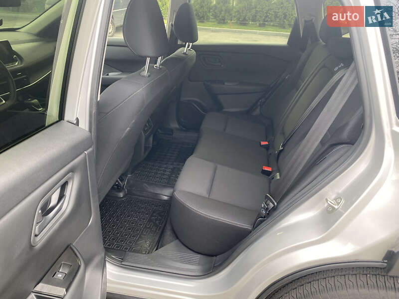 Внедорожник / Кроссовер Nissan Rogue 2024 в Броварах