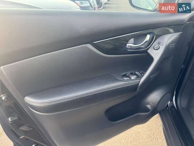 Внедорожник / Кроссовер Nissan Rogue 2017 в Киеве фото 8 Внедорожник / Кроссовер Nissan Rogue 2017 в Киеве