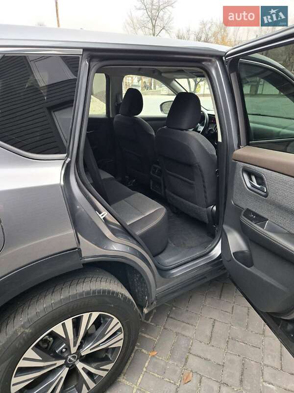 Внедорожник / Кроссовер Nissan Rogue 2022 в Каменском