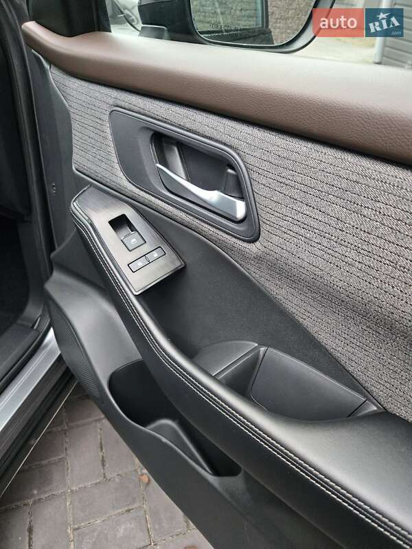 Внедорожник / Кроссовер Nissan Rogue 2022 в Каменском