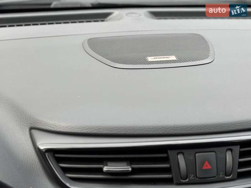 Внедорожник / Кроссовер Nissan Rogue 2017 в Киеве