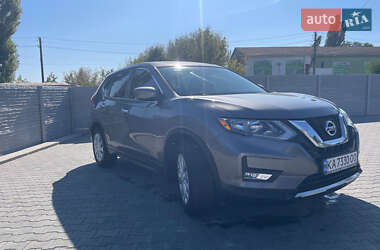 Позашляховик / Кросовер Nissan Rogue 2016 в Таращі