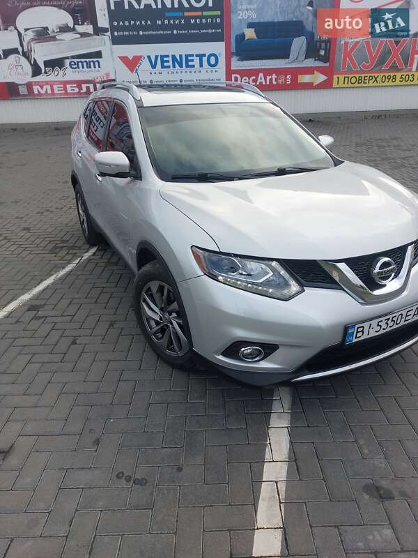 Внедорожник / Кроссовер Nissan Rogue 2015 в Кременчуге