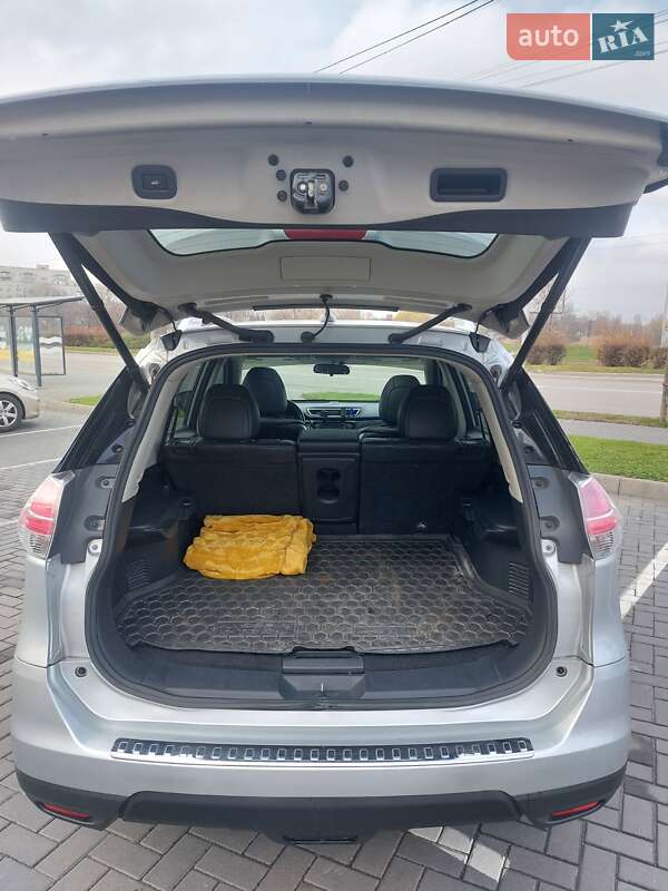 Внедорожник / Кроссовер Nissan Rogue 2015 в Кременчуге