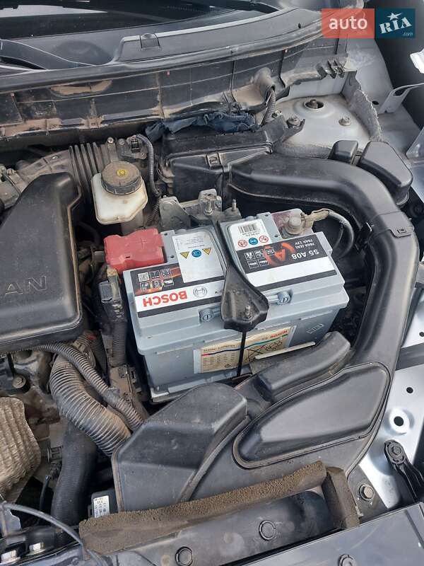 Внедорожник / Кроссовер Nissan Rogue 2015 в Кременчуге